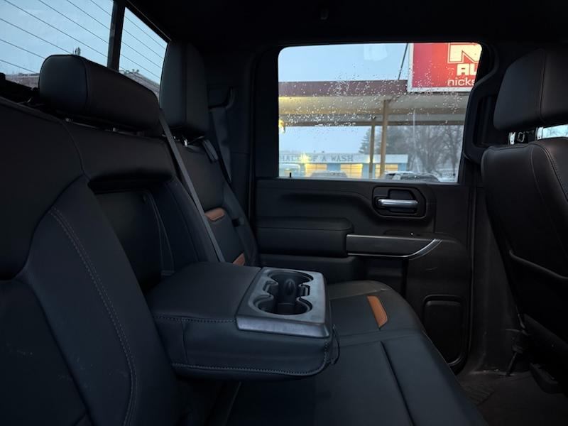 GMC Sierra 2500HD AT4 Crew Cab Long Box 4WD 2020