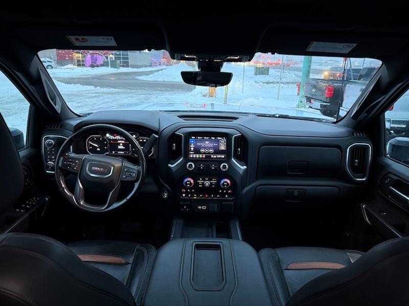 GMC Sierra 2500HD AT4 Crew Cab Long Box 4WD 2020