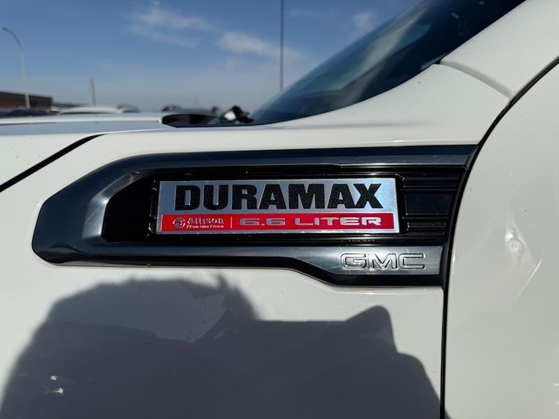 GMC Sierra 2500HD AT4 Crew Cab Long Box 4WD 2020