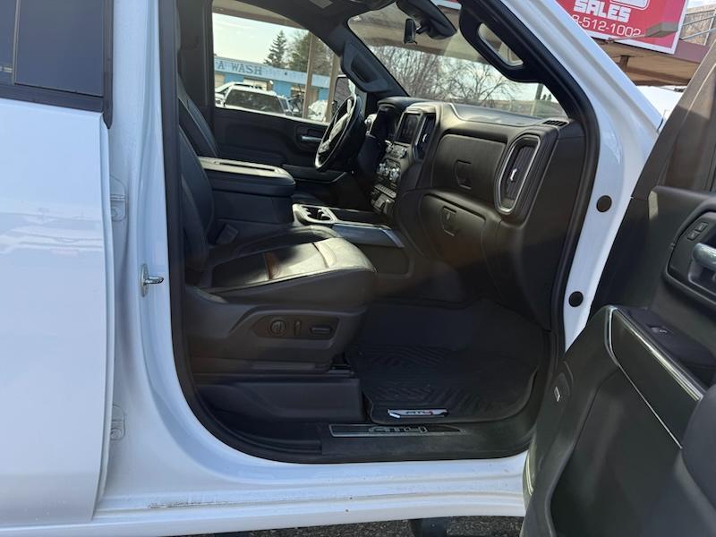 GMC Sierra 2500HD AT4 Crew Cab Long Box 4WD 2020