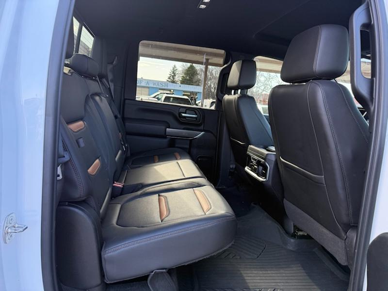 GMC Sierra 2500HD AT4 Crew Cab Long Box 4WD 2020