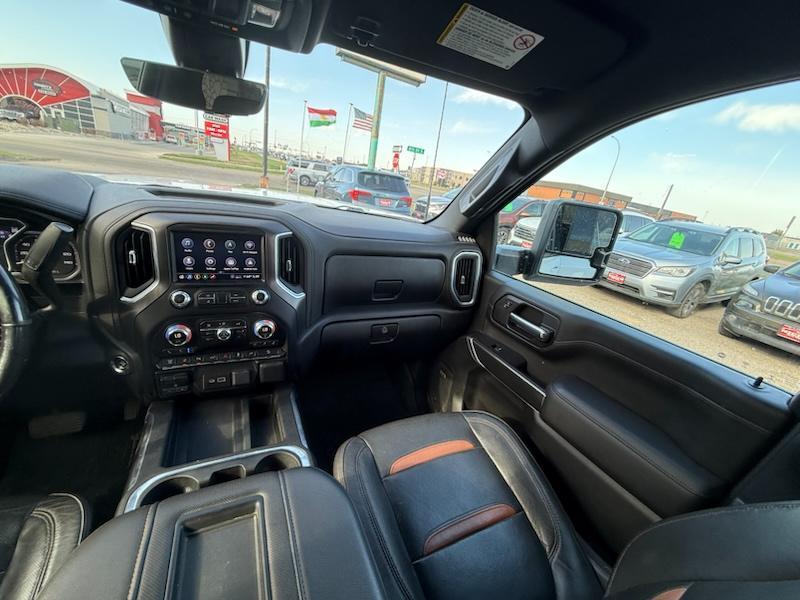 GMC Sierra 2500HD AT4 Crew Cab Long Box 4WD 2020