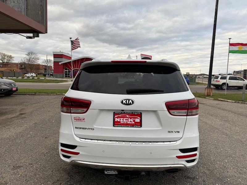 Kia Sorento SX V6 AWD 2017 Kia Sorento SX V6 AWD 2017