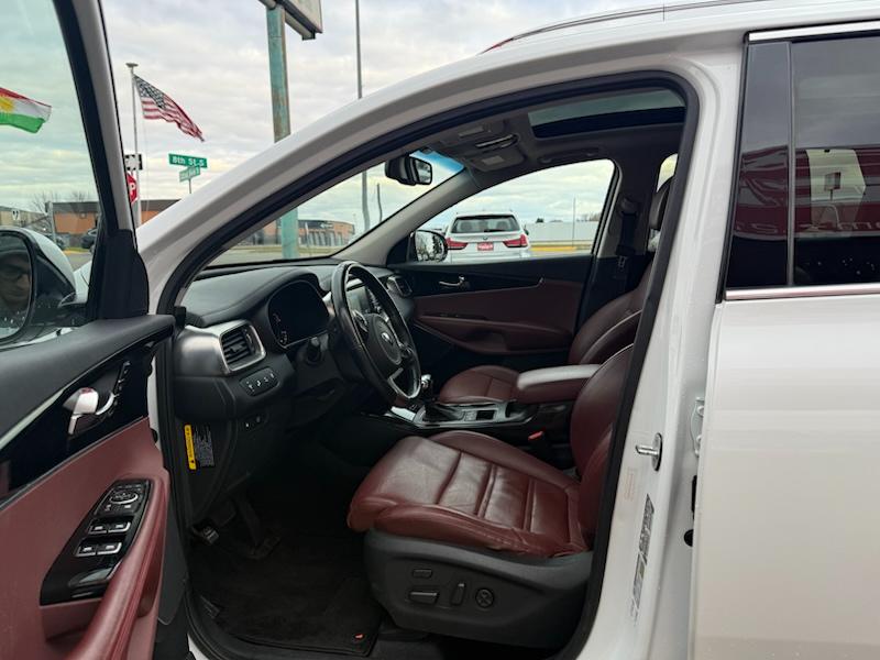 Kia Sorento SX V6 AWD 2017 Kia Sorento SX V6 AWD 2017