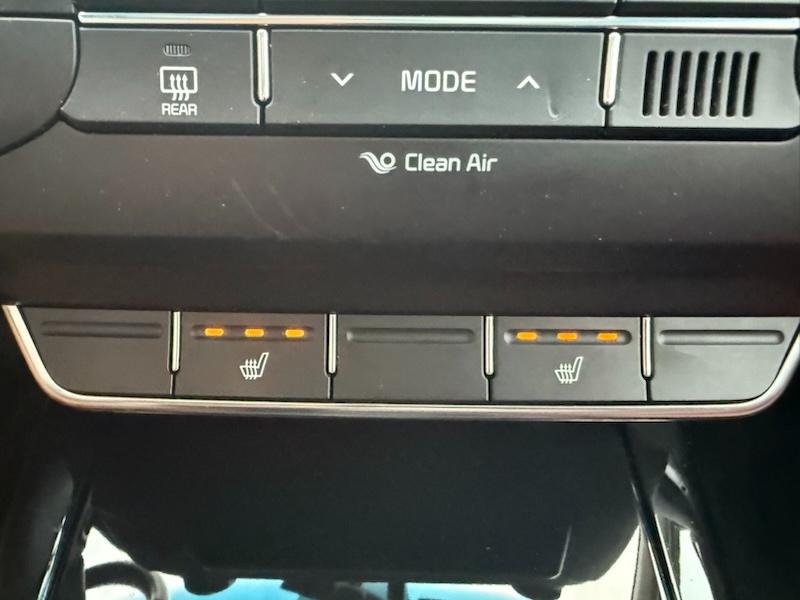 Kia Sorento SX V6 AWD 2017 Kia Sorento SX V6 AWD 2017