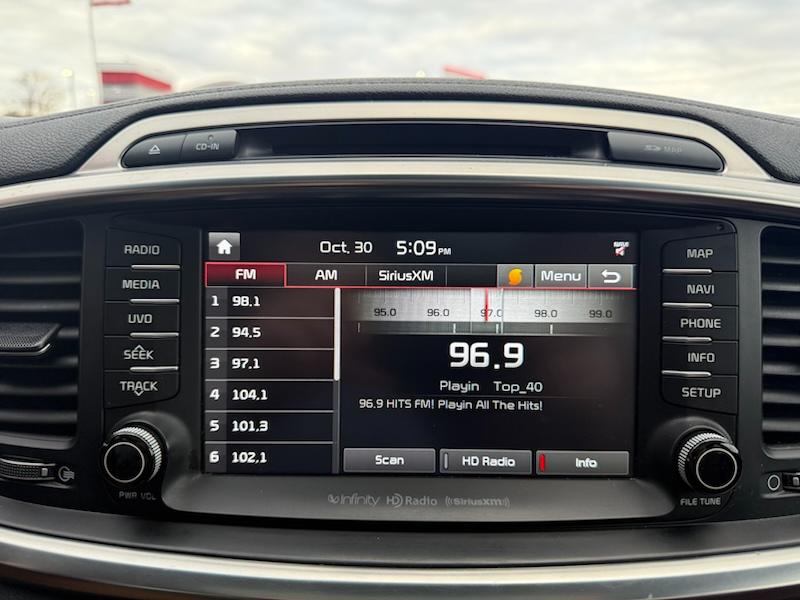 Kia Sorento SX V6 AWD 2017 Kia Sorento SX V6 AWD 2017