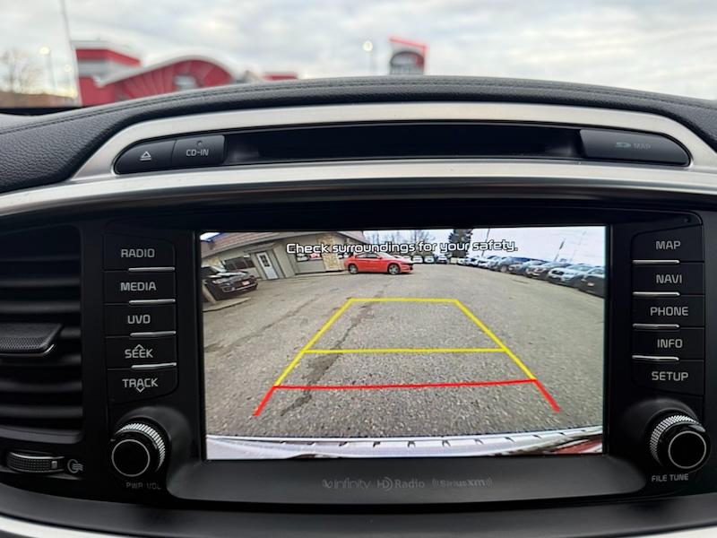 Kia Sorento SX V6 AWD 2017 Kia Sorento SX V6 AWD 2017