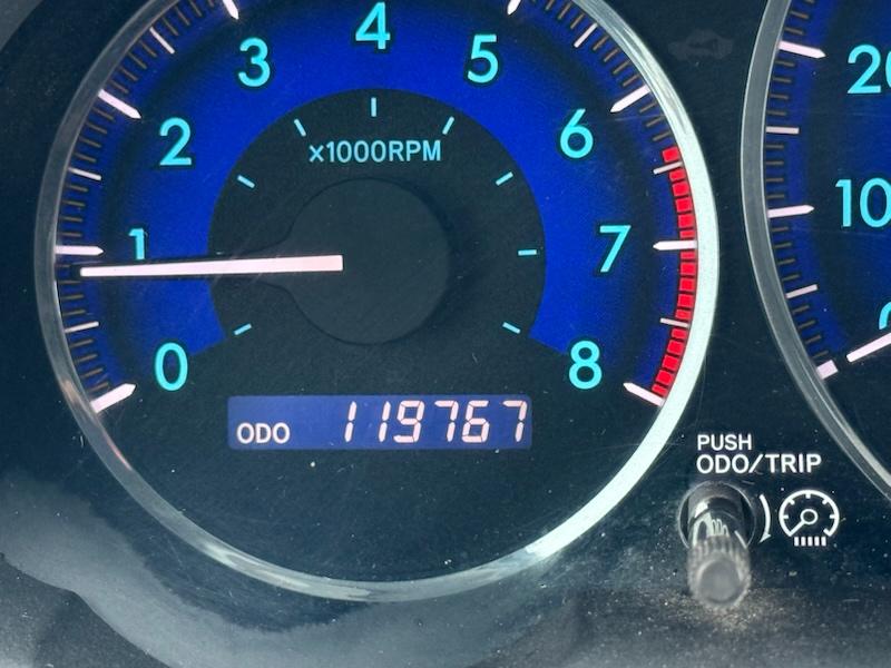 Toyota Sienna XLE FWD 2010