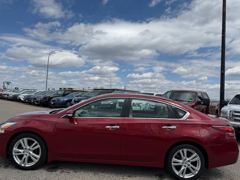 Nissan Altima 3.5 SV 2015