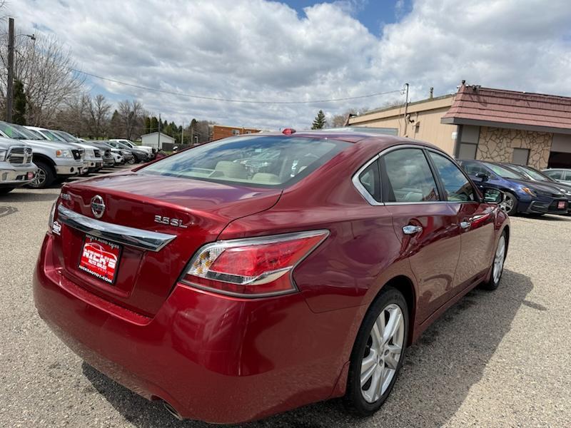 Nissan Altima 3.5 SV 2015