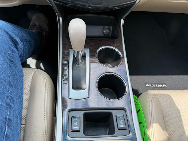 Nissan Altima 3.5 SV 2015