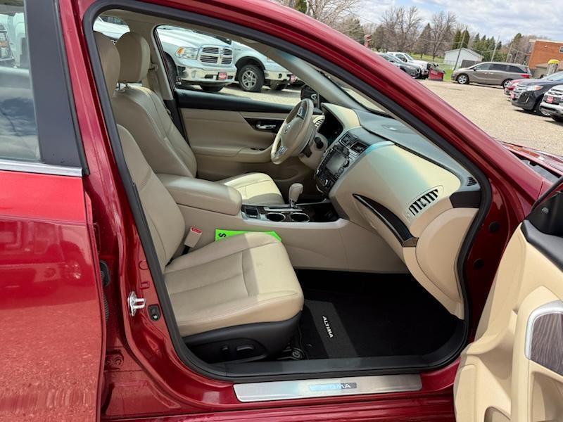 Nissan Altima 3.5 SV 2015