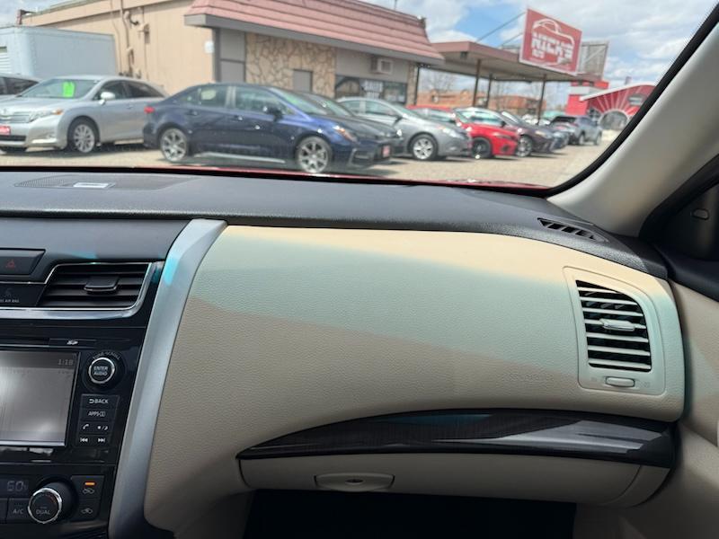 Nissan Altima 3.5 SV 2015