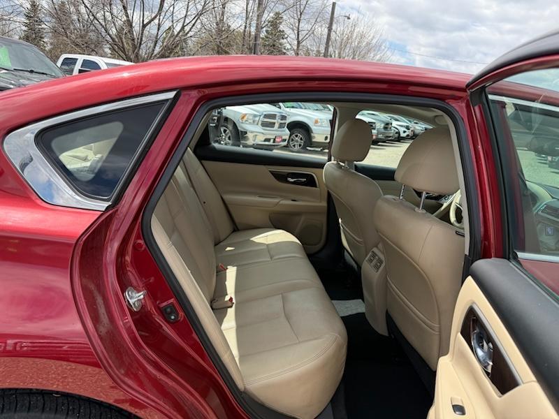 Nissan Altima 3.5 SV 2015