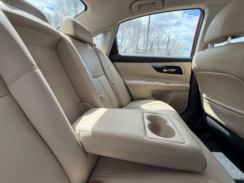 Nissan Altima 3.5 SV 2015