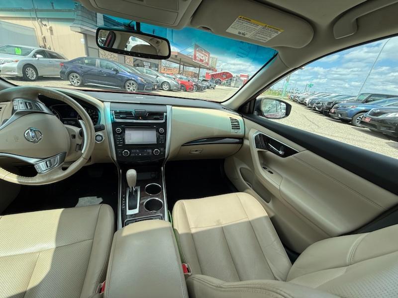 Nissan Altima 3.5 SV 2015