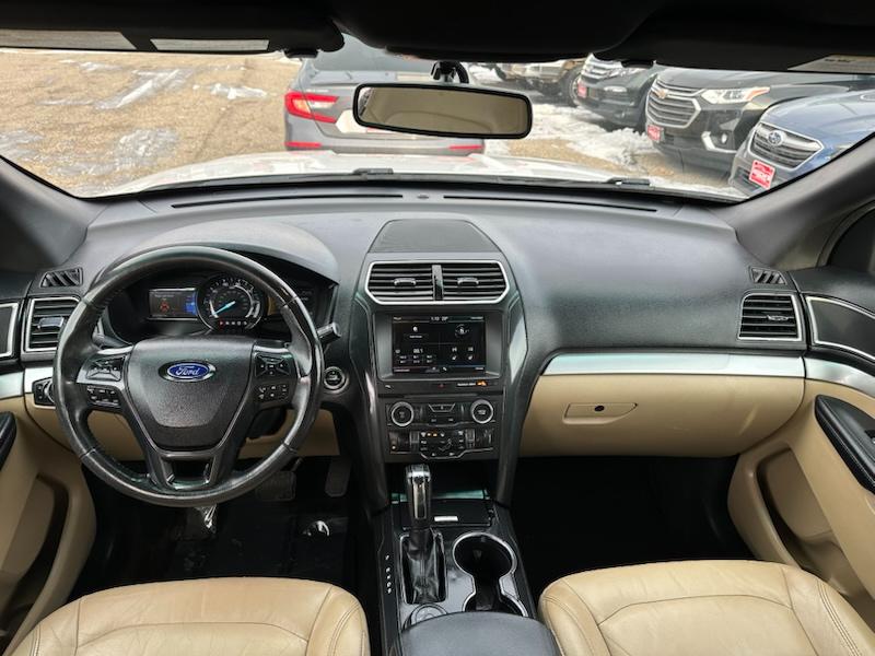 Ford Explorer XLT 4WD 2016