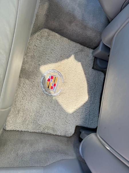 Cadillac DeVille DHS 2004