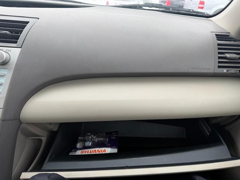 Toyota Camry LE 2009