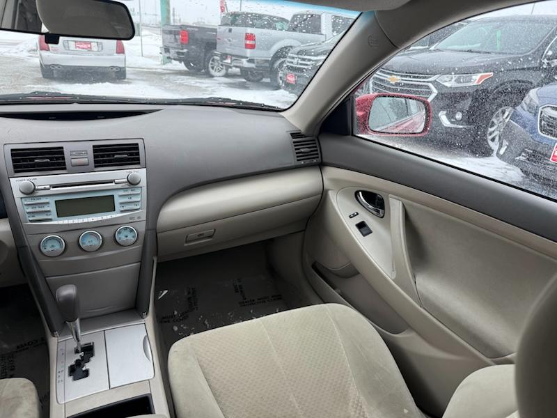 Toyota Camry LE 2009