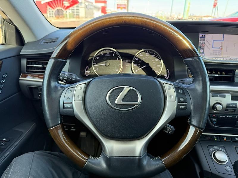Lexus ES 350 Sedan 2013