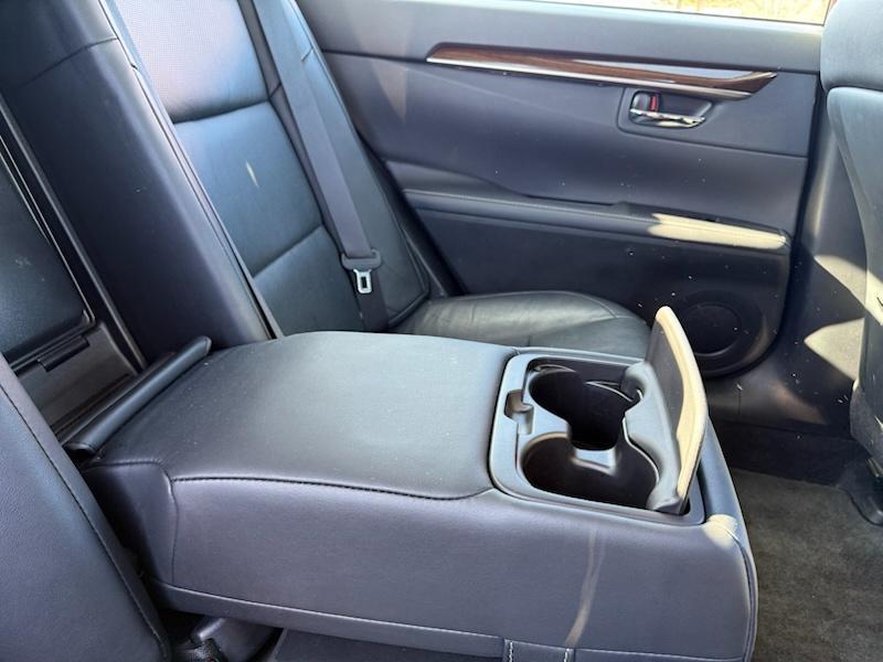 Lexus ES 350 Sedan 2013