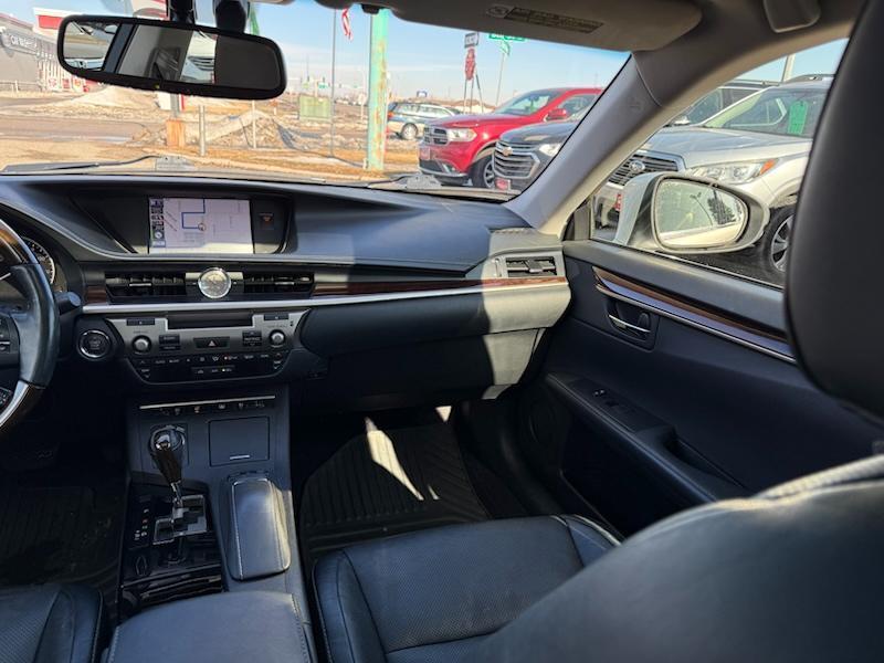 Lexus ES 350 Sedan 2013