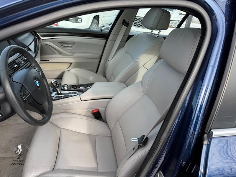 BMW 5-Series 535i xDrive 2013