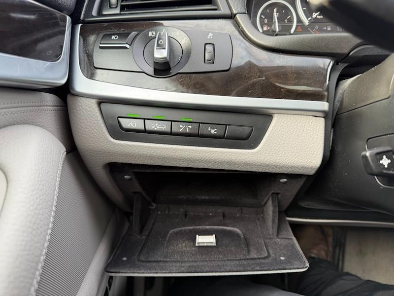 BMW 5-Series 535i xDrive 2013