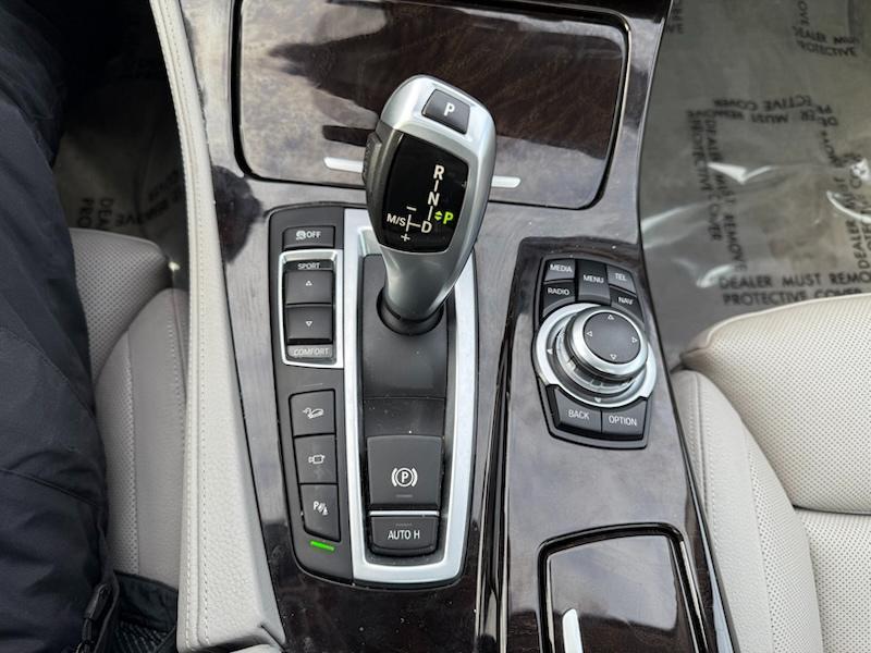 BMW 5-Series 535i xDrive 2013