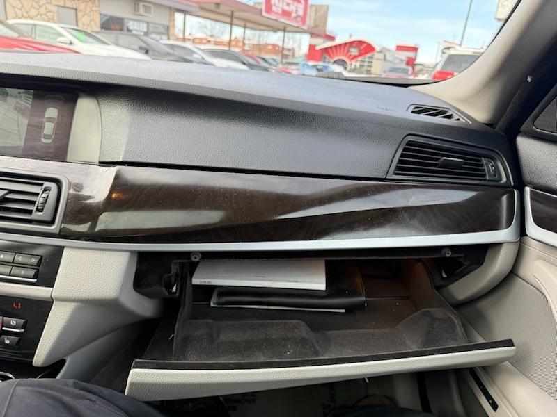 BMW 5-Series 535i xDrive 2013