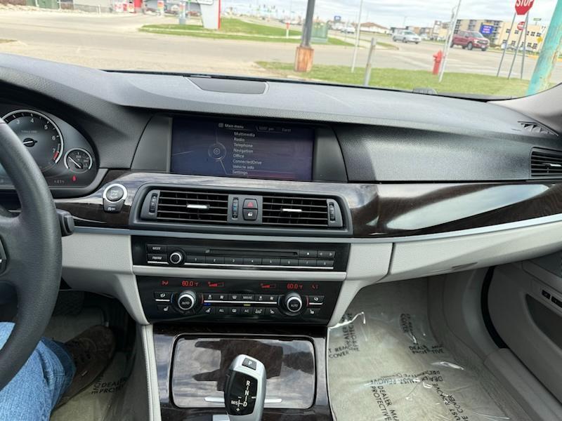 BMW 5-Series 535i xDrive 2013