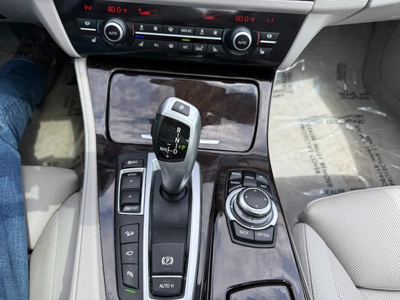 BMW 5-Series 535i xDrive 2013