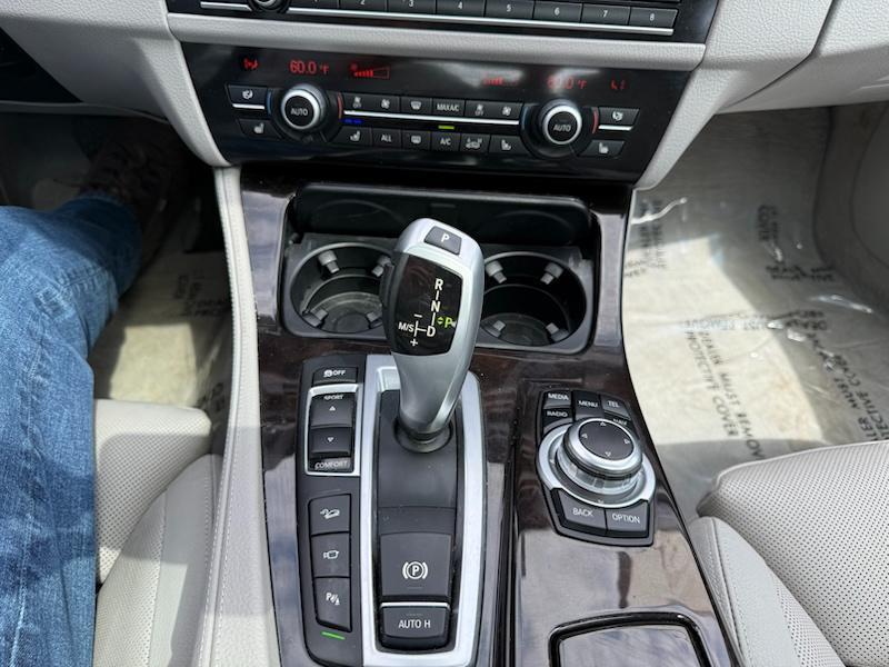 BMW 5-Series 535i xDrive 2013