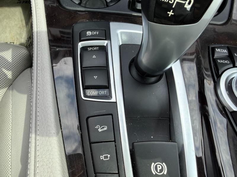 BMW 5-Series 535i xDrive 2013