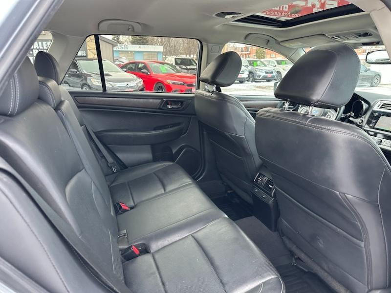 Subaru Outback 2.5i Limited 2015