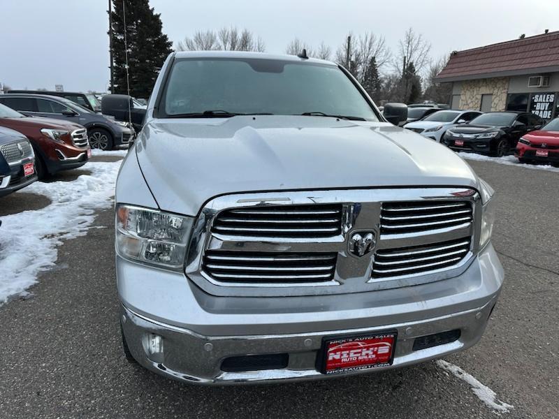 RAM 1500 SLT Crew Cab SWB 4WD 2016