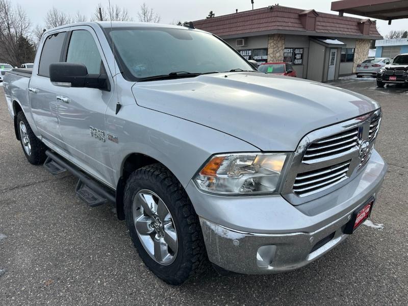 RAM 1500 SLT Crew Cab SWB 4WD 2016