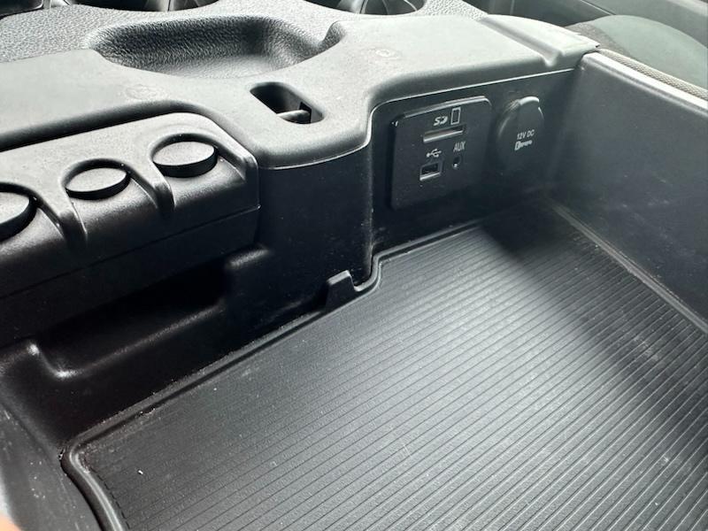 RAM 1500 SLT Crew Cab SWB 4WD 2016