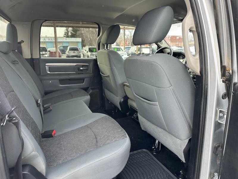 RAM 1500 SLT Crew Cab SWB 4WD 2016