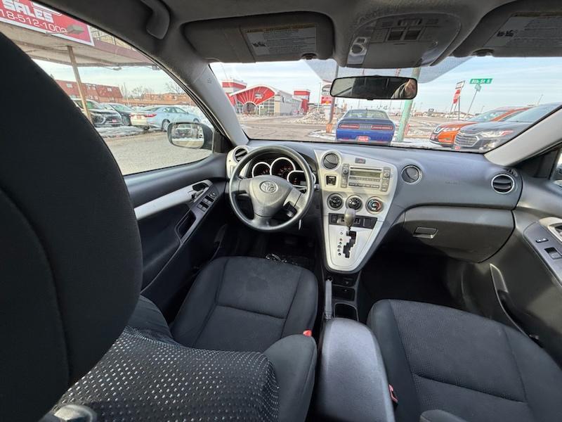 Toyota Matrix S AWD 4-Speed AT 2009