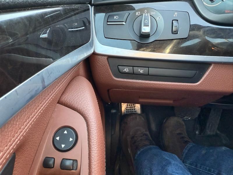 BMW 5-Series 535i xDrive 2013