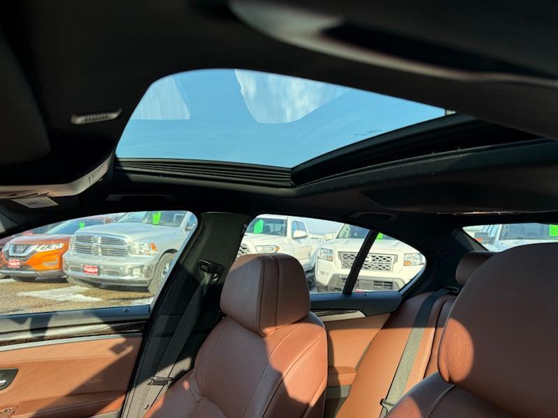 BMW 5-Series 535i xDrive 2013