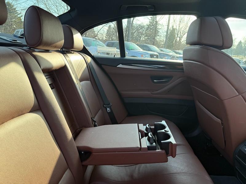 BMW 5-Series 535i xDrive 2013