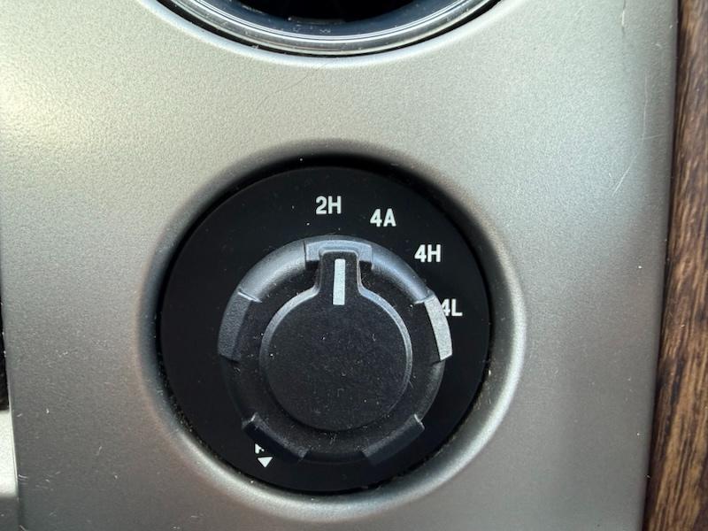 Ford F-150 4WD SuperCrew 145" Lariat 2013