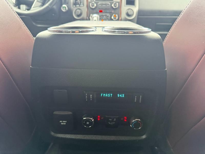 Ford Expedition EL Platinum 4WD 2015