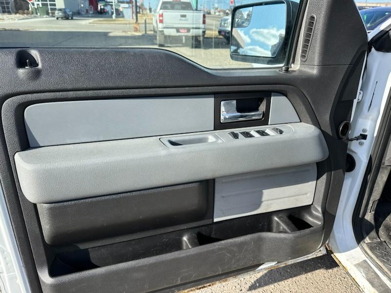 Ford F-150 XL SuperCrew 4WD 2014