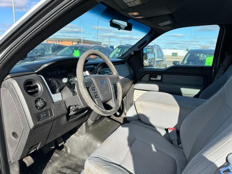 Ford F-150 XL SuperCrew 4WD 2014