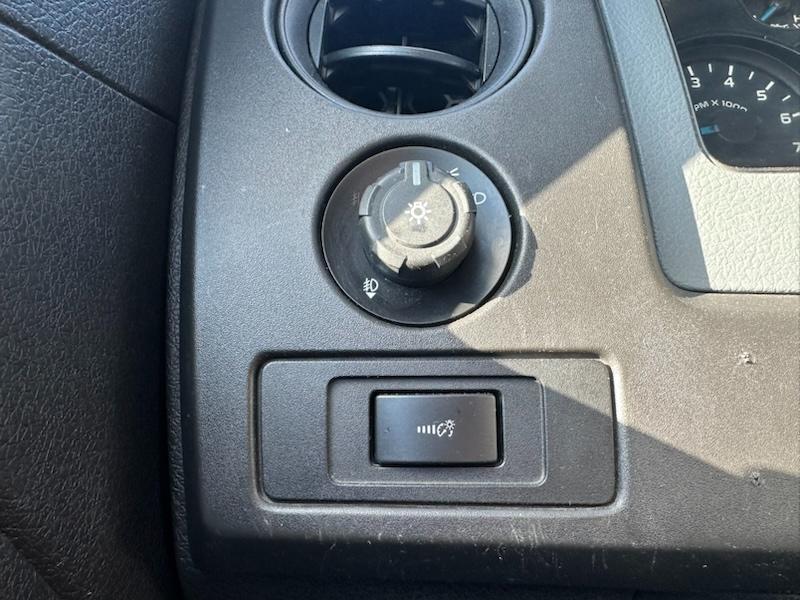 Ford F-150 XL SuperCrew 4WD 2014