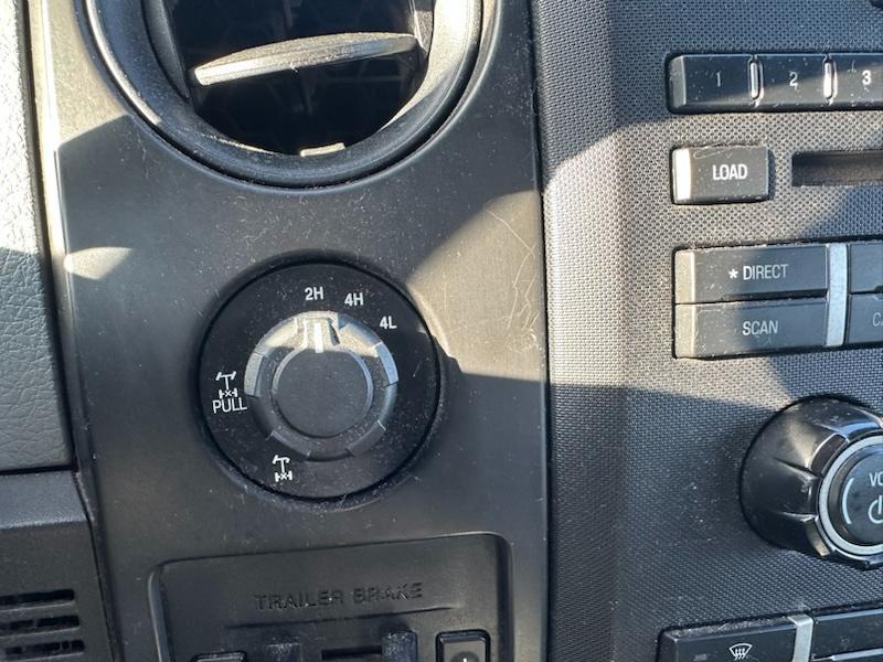 Ford F-150 XL SuperCrew 4WD 2014